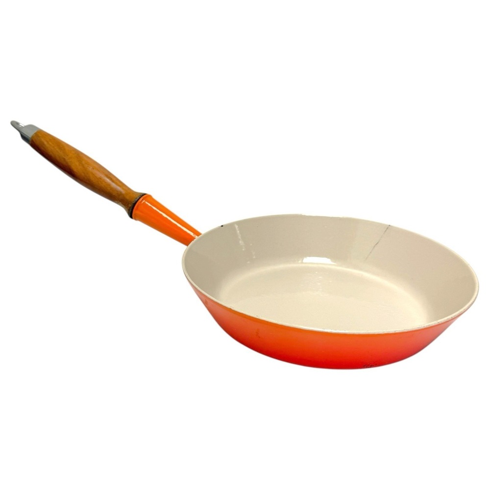 Vintage Le Creuset Cast Iron Enamel Skillet Frying Pan w/Wooden Handle #24 READ